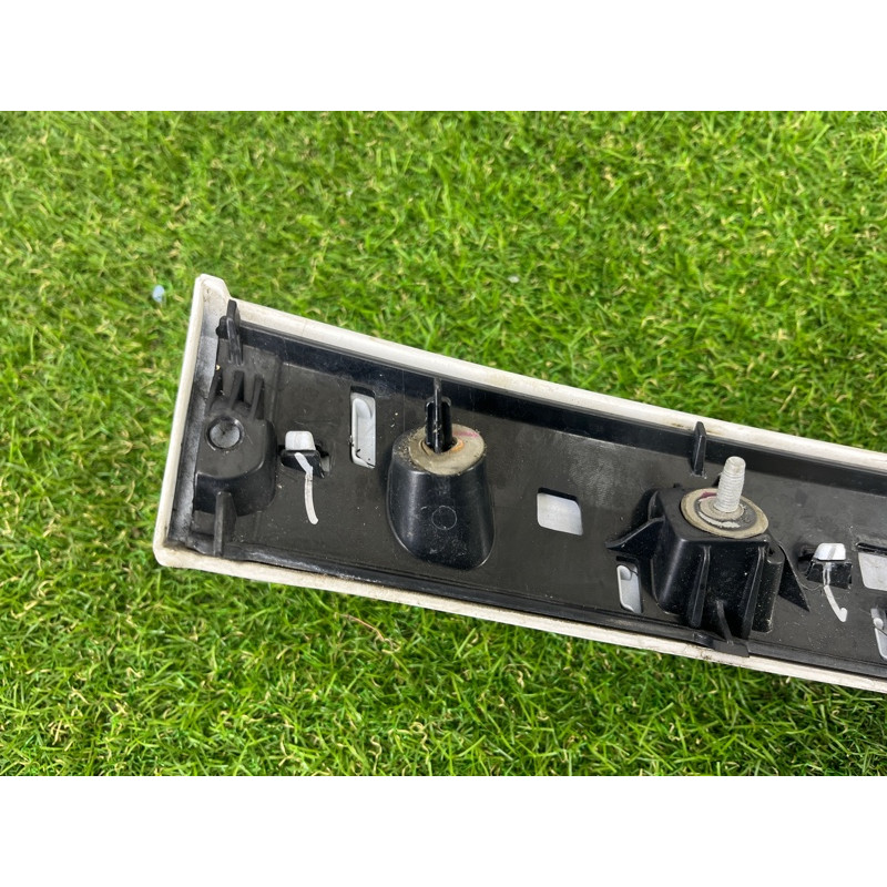 Накладка крышки багажника (кузов и элементы) Jeep Grand Cherokee WK2 2017 3.6 6KL53GW7AA