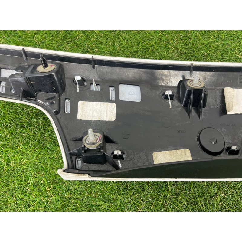 Накладка крышки багажника (кузов и элементы) Jeep Grand Cherokee WK2 2017 3.6 6KL53GW7AA