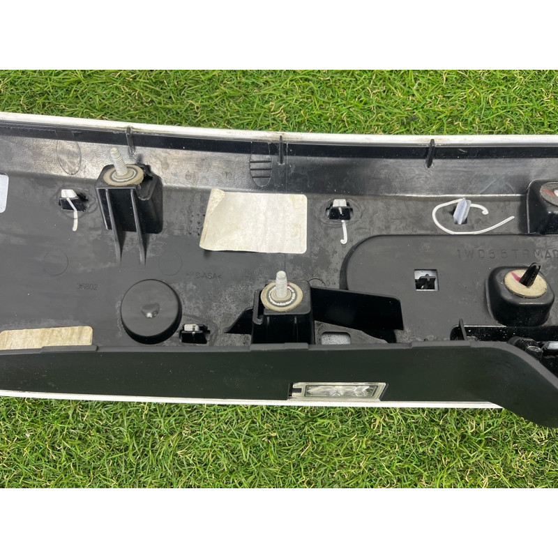 Накладка крышки багажника (кузов и элементы) Jeep Grand Cherokee WK2 2017 3.6 6KL53GW7AA