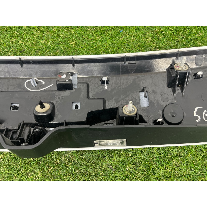 Накладка крышки багажника (кузов и элементы) Jeep Grand Cherokee WK2 2017 3.6 6KL53GW7AA