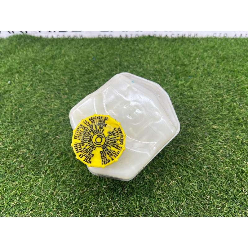 Главный тормозной цилиндр (тормозная система) Jeep Grand Cherokee WK2 2017 3.6 68306574AA