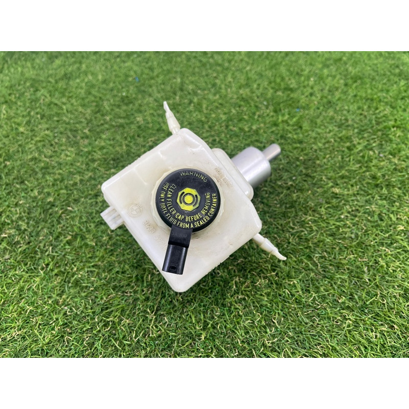 Главный тормозной цилиндр (тормозная система) BMW X5 E70 2009 4.8 N62N 34336772930