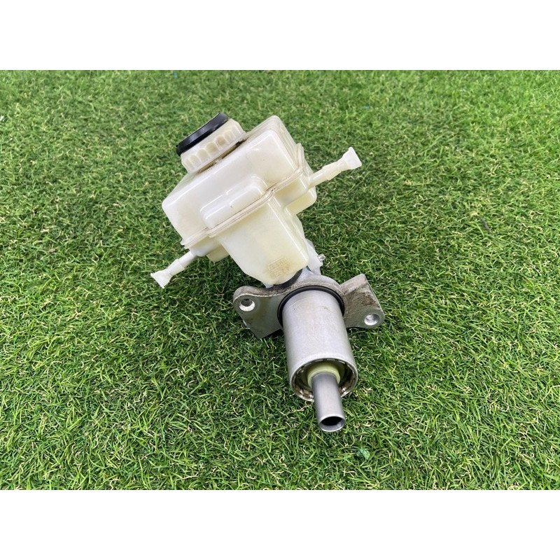 Главный тормозной цилиндр (тормозная система) BMW X5 E70 2009 4.8 N62N 34336772930