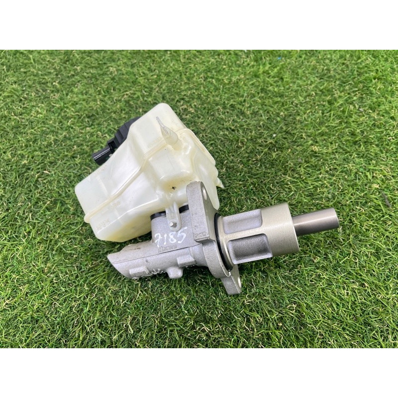 Головний гальмівний циліндр (гальмівна система) BMW 3-series E93 2008 3.0 N54 34336785664