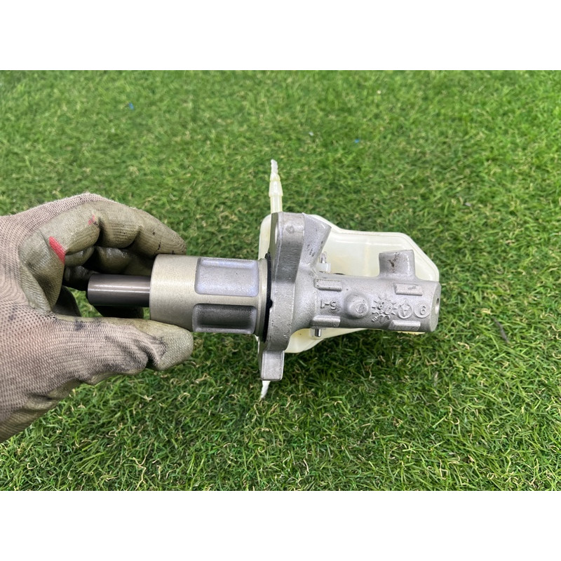 Головний гальмівний циліндр (гальмівна система) BMW 3-series E93 2008 3.0 N54 34336785664