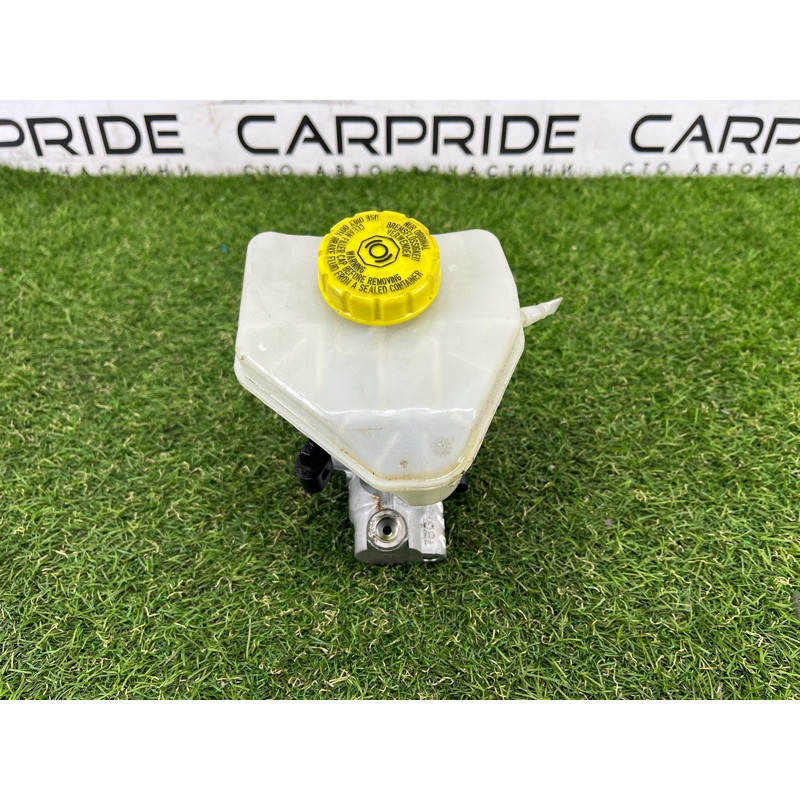 Главный тормозной цилиндр (тормозная система) Volkswagen Touareg NF 2013 3.6 7P0611019A