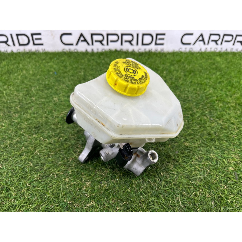 Главный тормозной цилиндр (тормозная система) Volkswagen Touareg NF 2013 3.6 7P0611019A