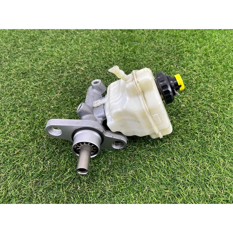 Главный тормозной цилиндр (тормозная система) AUDI Q7 4L 2011 3.0 CATA 7L8611019F