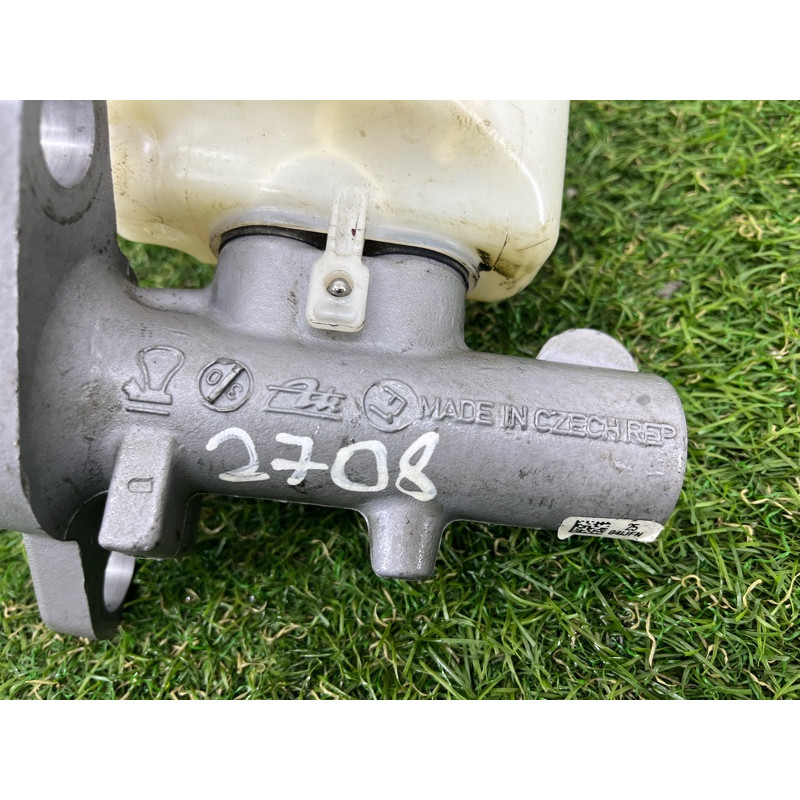 Главный тормозной цилиндр (тормозная система) AUDI Q7 4L 2011 3.0 CATA 7L8611019F