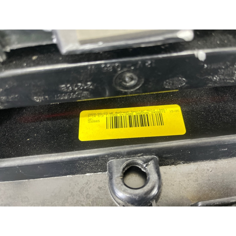 Спойлер (кузов и элементы) Jeep Grand Cherokee WK2 2020 3.6 68217495AA