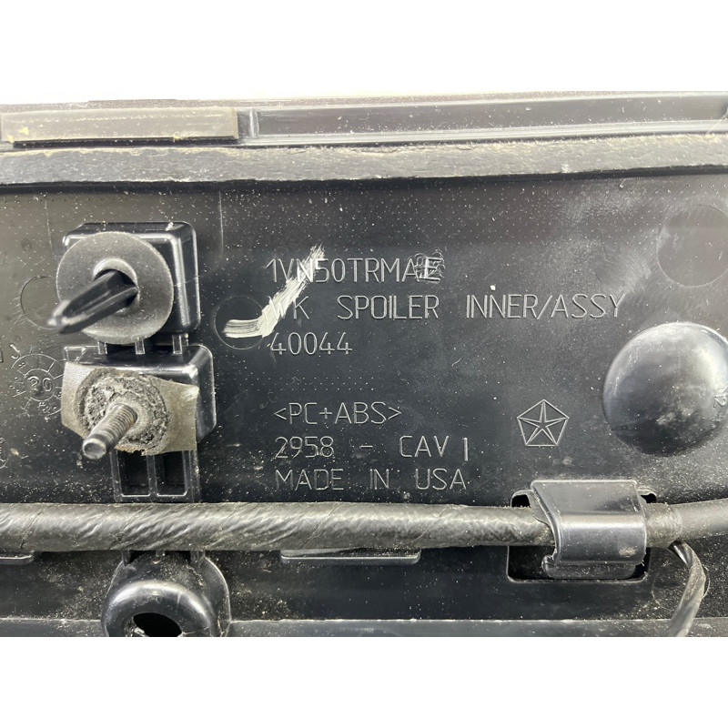 Спойлер (кузов и элементы) Jeep Grand Cherokee WK2 2020 3.6 68217495AA