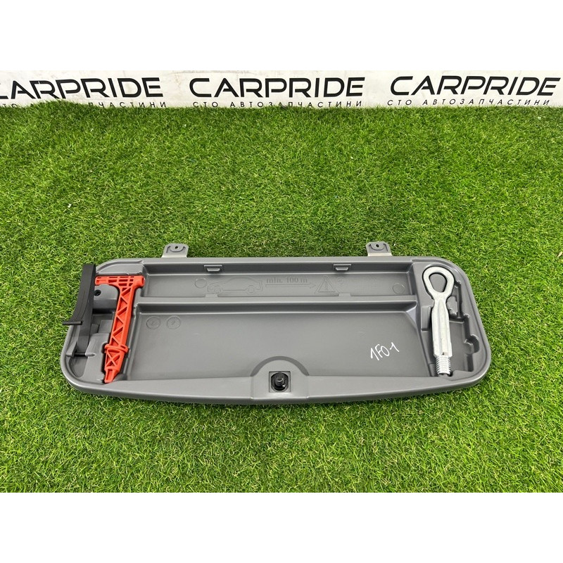 Ящик для инструментов (аксессуары) BMW 7-series F02 2011 4.4 N63 71106784443