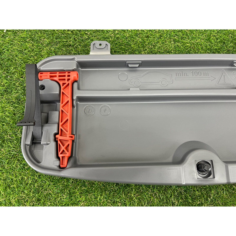 Ящик для инструментов (аксессуары) BMW 7-series F02 2011 4.4 N63 71106784443