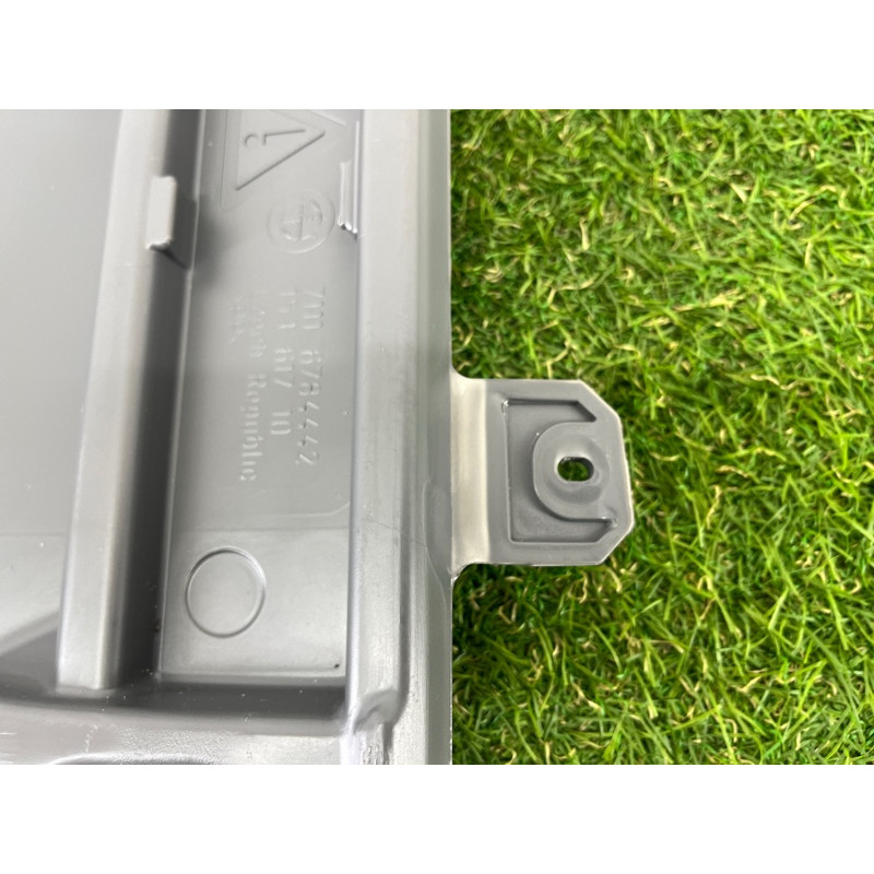 Ящик для инструментов (аксессуары) BMW 7-series F02 2011 4.4 N63 71106784443