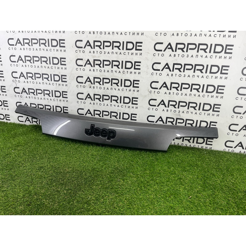 Накладка крышки багажника (кузов и элементы) Jeep Grand Cherokee WK2 2020 3.6 6KL57GW7AA