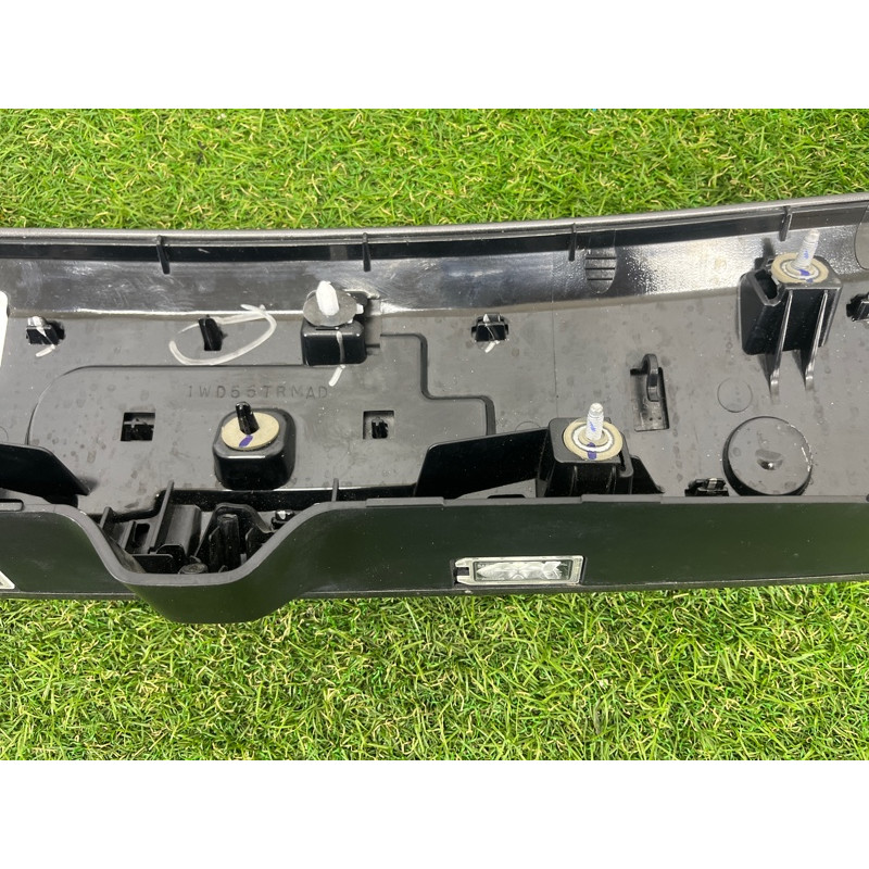 Накладка крышки багажника (кузов и элементы) Jeep Grand Cherokee WK2 2020 3.6 6KL57GW7AA