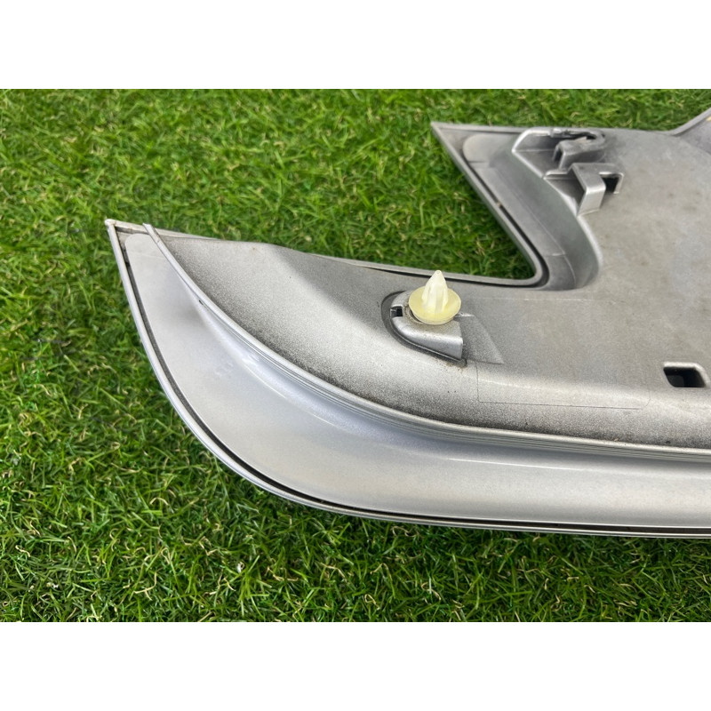 Накладка кришки багажника (кузов і елементи) BMW 7-series F02 2011 4.4 N63 51497205775