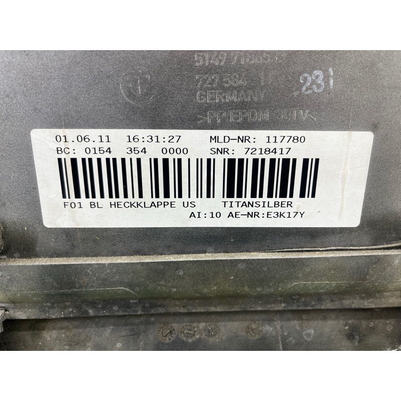 Накладка кришки багажника (кузов і елементи) BMW 7-series F02 2011 4.4 N63 51497205775