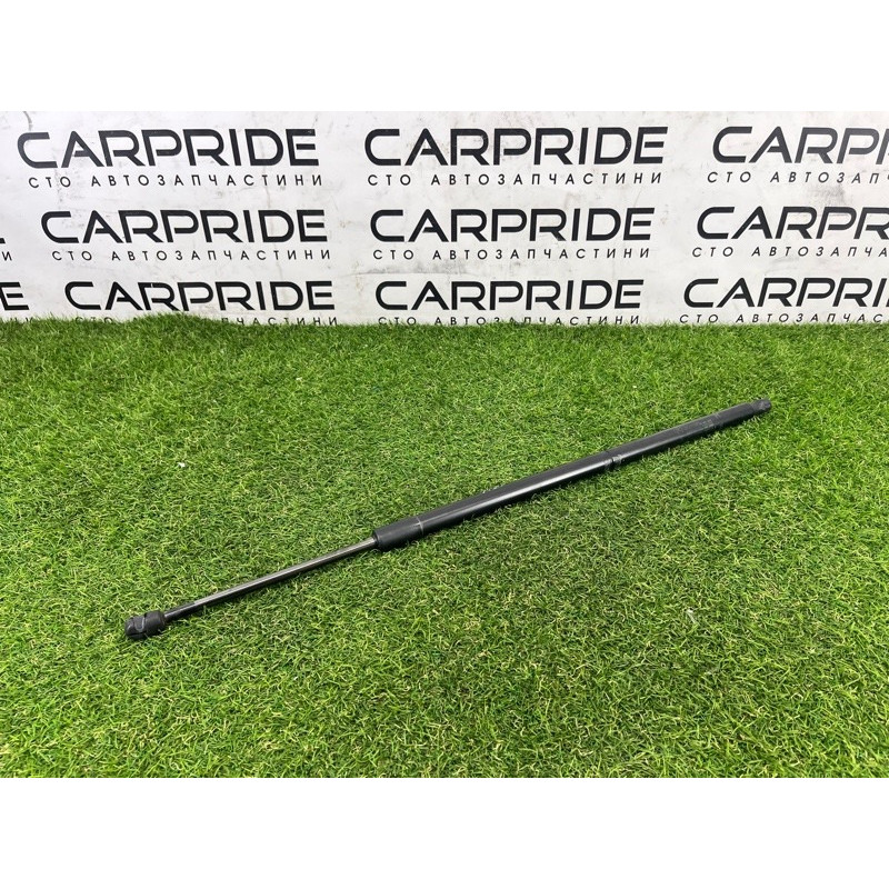 Амортизатор багажника (кузов и элементы) Jeep Grand Cherokee WK2 2017 3.6 68165050AC