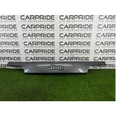 Накладка крышки багажника