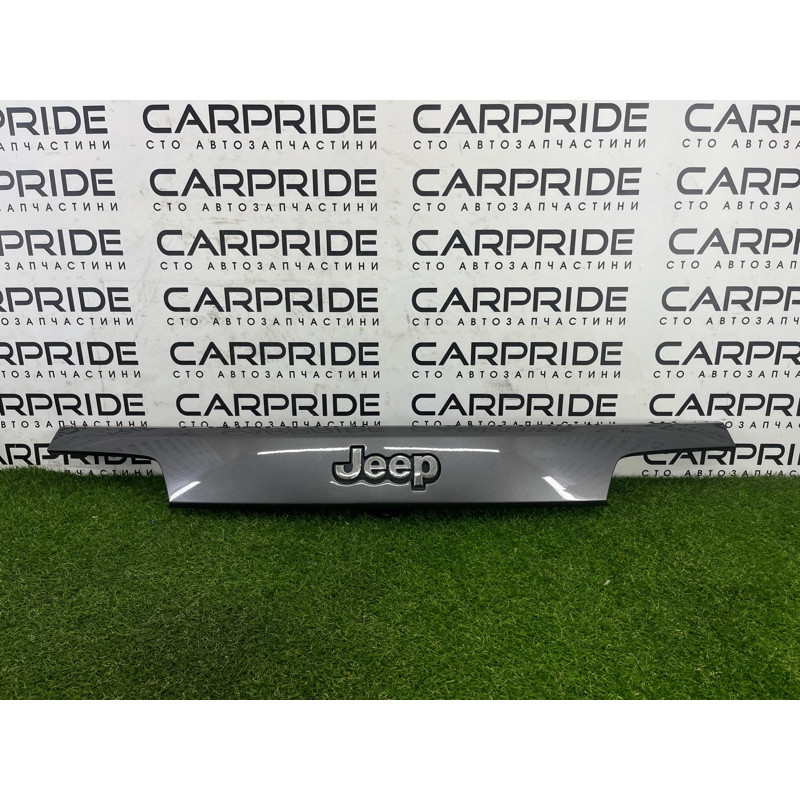 Накладка крышки багажника (кузов и элементы) Jeep Grand Cherokee WK2 2014 3.0 Diesel EXF 5VH07LAUAA