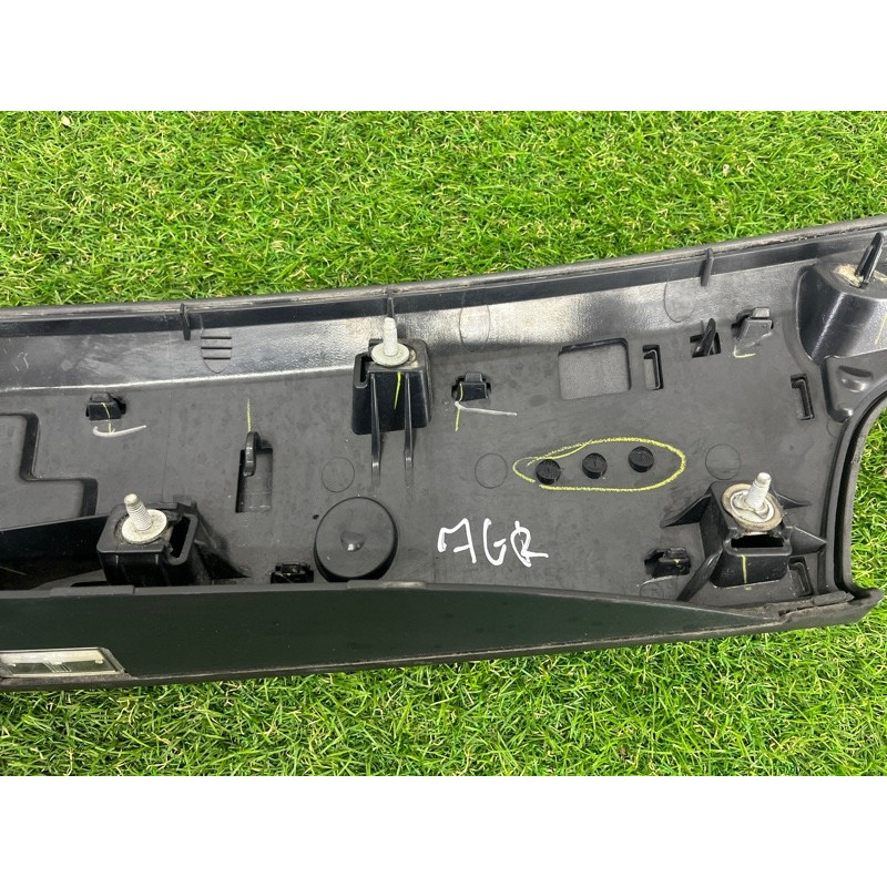 Накладка крышки багажника (кузов и элементы) Jeep Grand Cherokee WK2 2014 3.0 Diesel EXF 5VH07LAUAA