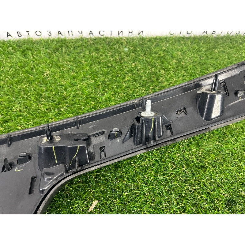 Накладка крышки багажника (кузов и элементы) Jeep Grand Cherokee WK2 2014 3.0 Diesel EXF 5VH07LAUAA