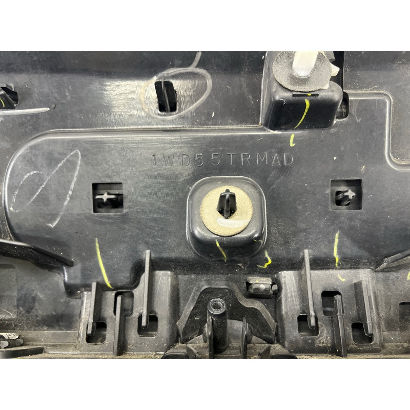 Накладка крышки багажника (кузов и элементы) Jeep Grand Cherokee WK2 2014 3.0 Diesel EXF 5VH07LAUAA