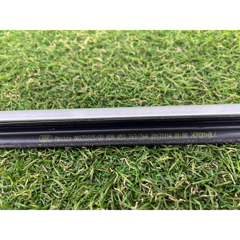 Молдинг стекла (кузов и элементы) AUDI SQ5 FY 2018 3.0 CWGD 80A8537633Q7