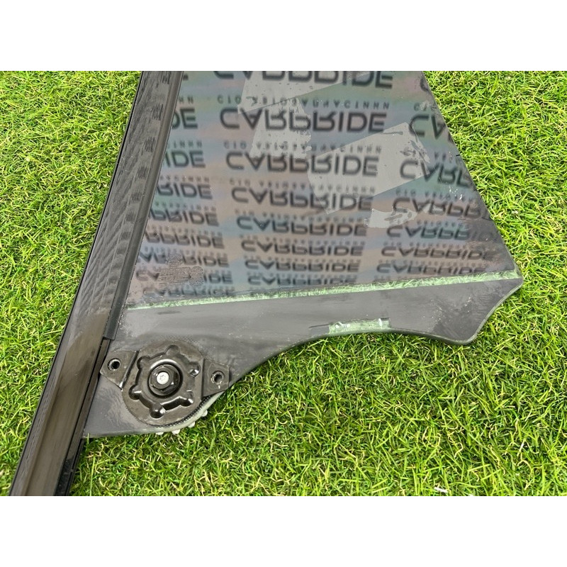 Форточка двери (кузов и элементы) BMW 5-series Gran Turismo F07 2011 3.0 N55B30 51357197886