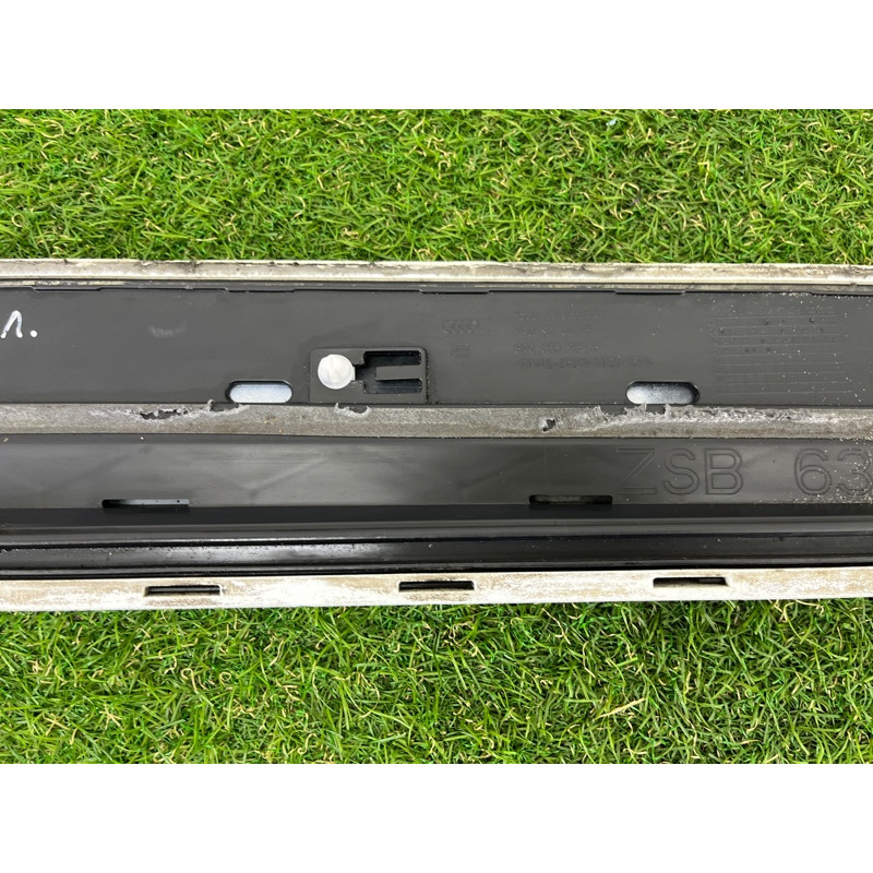 Накладка двери внешняя (кузов и элементы) AUDI Q5 8R 2012 3.2 CALB 8R0853959BGRU