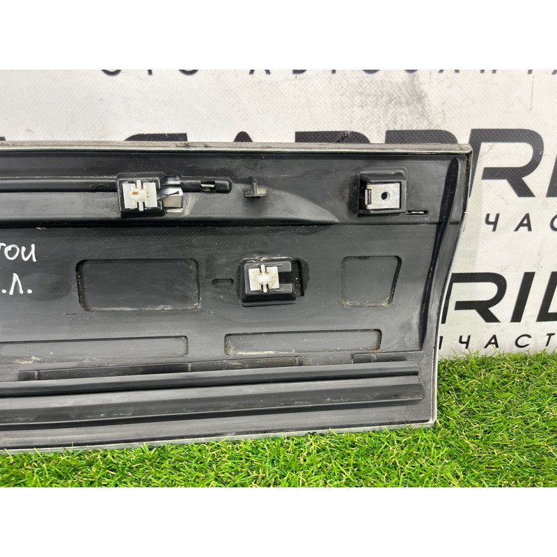 Накладка двери внешняя (кузов и элементы) Volkswagen Touareg NF 2011 3.0 TDI 7P6854939HGRU