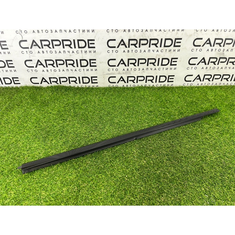 Молдинг стекла (кузов и элементы) Jeep Grand Cherokee WK2 2020 3.6 68257257AE
