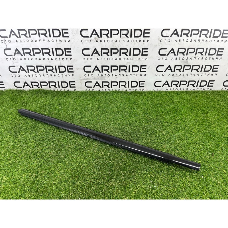 Молдинг стекла (кузов и элементы) Jeep Grand Cherokee WK2 2020 3.6 68257257AE