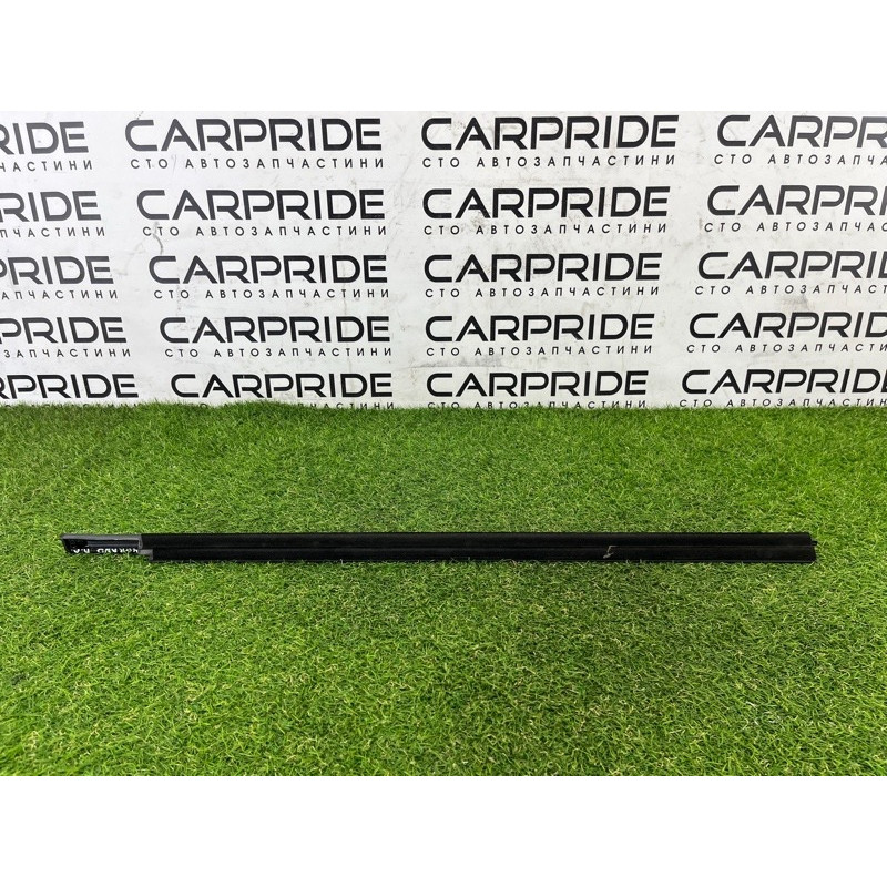 Молдинг стекла (кузов и элементы) Jeep Grand Cherokee WK2 2020 3.6 68257257AE