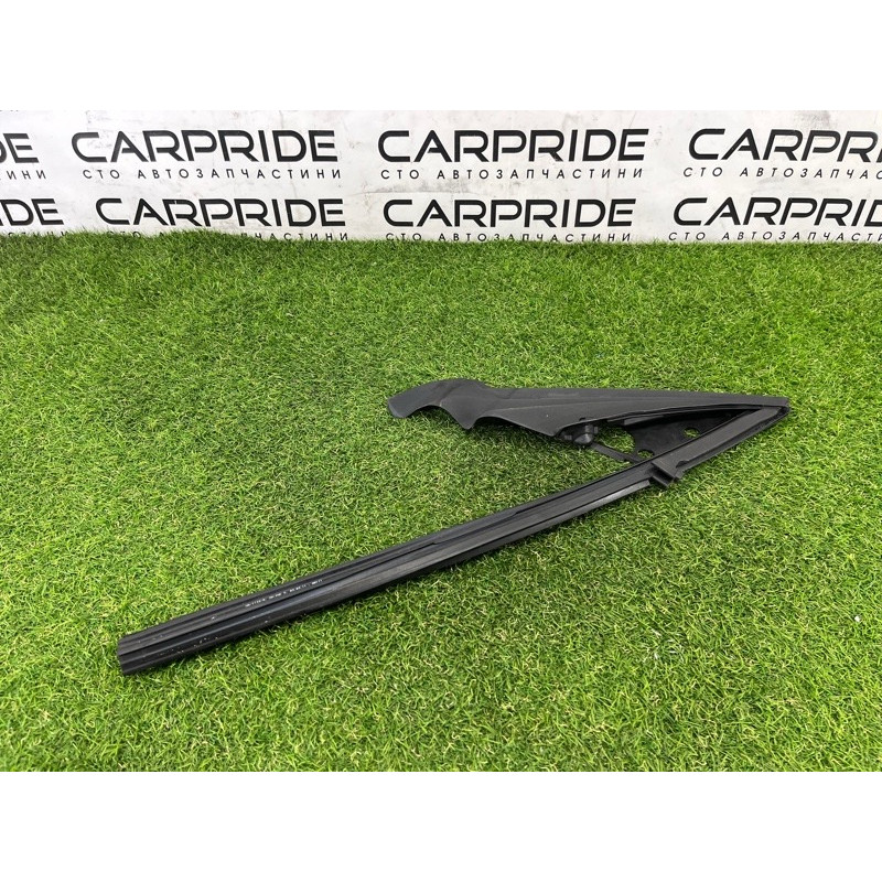 Уплотнитель стекла двери (кузов и элементы) BMW 5-series Gran Turismo F07 2011 3.0 N55B30 51337196334