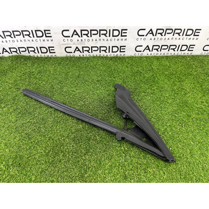 Уплотнитель стекла двери (кузов и элементы) BMW 5-series Gran Turismo F07 2011 3.0 N55B30 51337196334