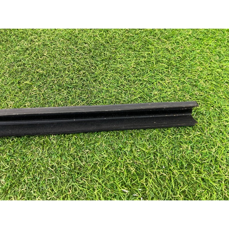 Уплотнитель стекла двери (кузов и элементы) BMW 5-series Gran Turismo F07 2011 3.0 N55B30 51337196334