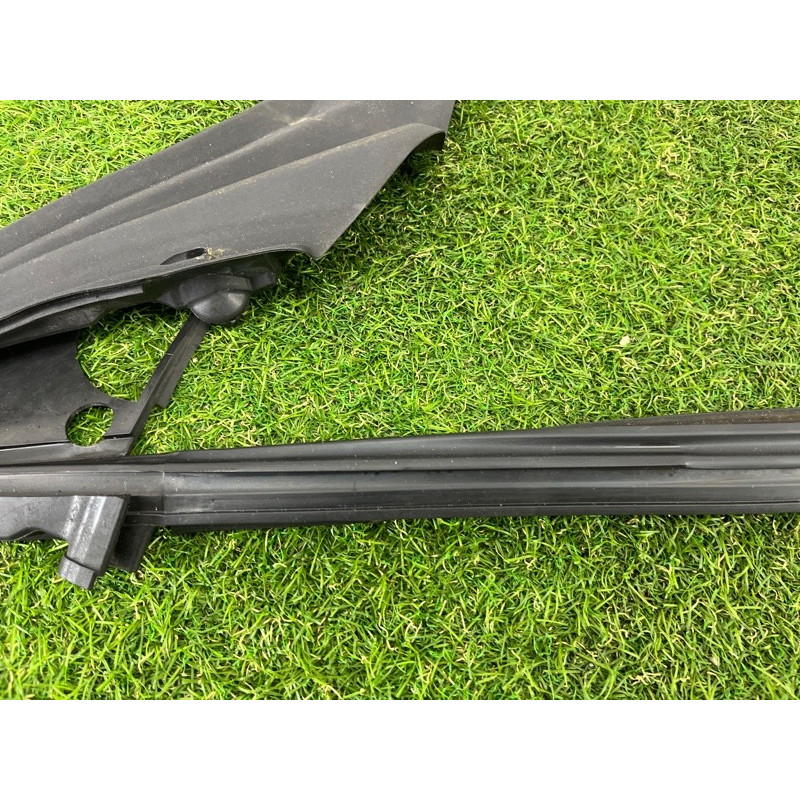 Уплотнитель стекла двери (кузов и элементы) BMW 5-series Gran Turismo F07 2011 3.0 N55B30 51337196333