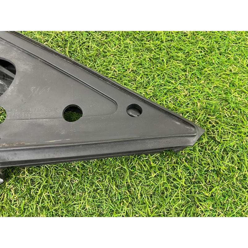 Уплотнитель стекла двери (кузов и элементы) BMW 5-series Gran Turismo F07 2011 3.0 N55B30 51337196333