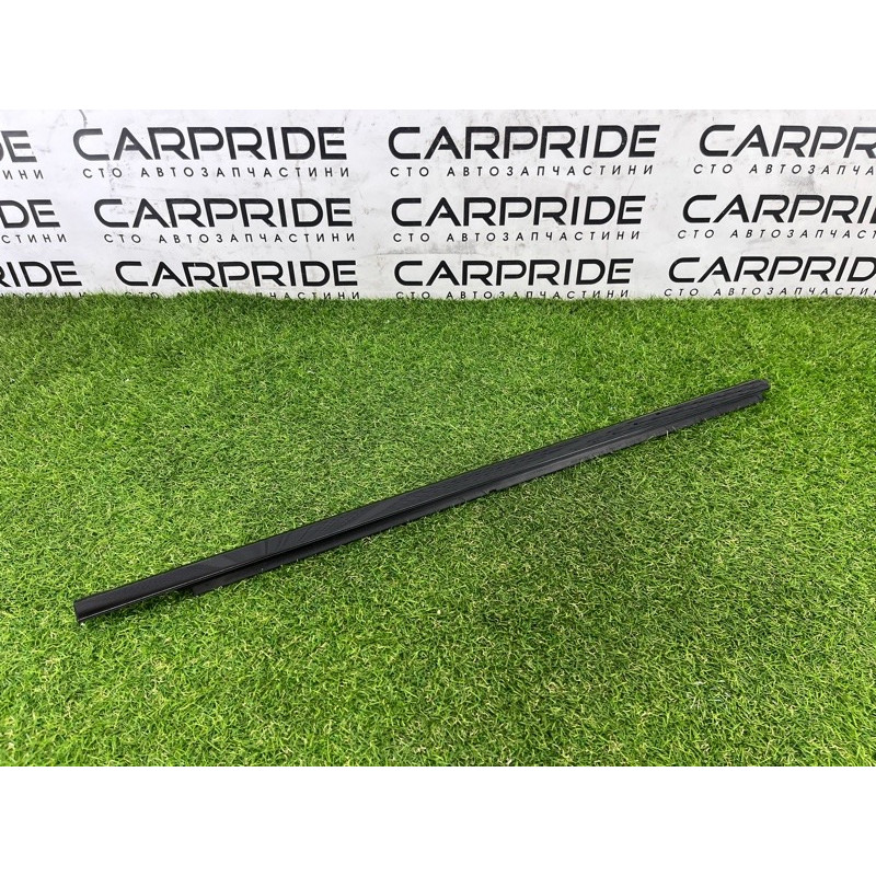 Молдинг стекла (кузов и элементы) Jeep Grand Cherokee WK2 2020 3.6 68257256AE