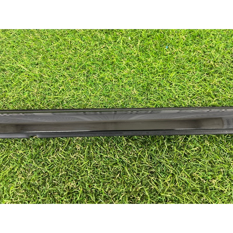 Молдинг стекла (кузов и элементы) Jeep Grand Cherokee WK2 2020 3.6 68257256AE