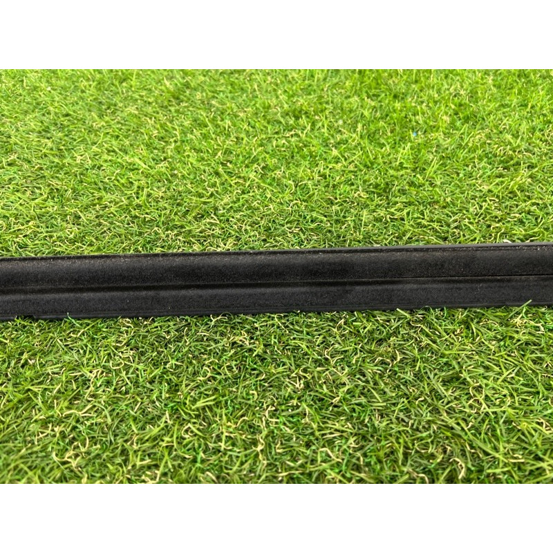 Молдинг стекла (кузов и элементы) Jeep Grand Cherokee WK2 2020 3.6 68257256AE