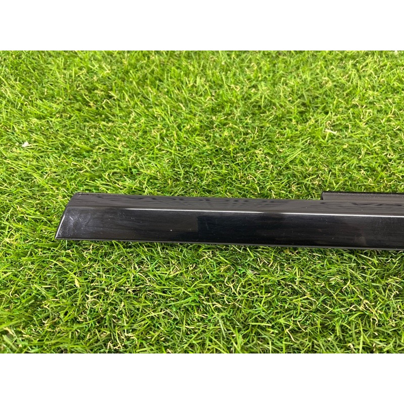 Молдинг стекла (кузов и элементы) Jeep Grand Cherokee WK2 2020 3.6 68257258AE