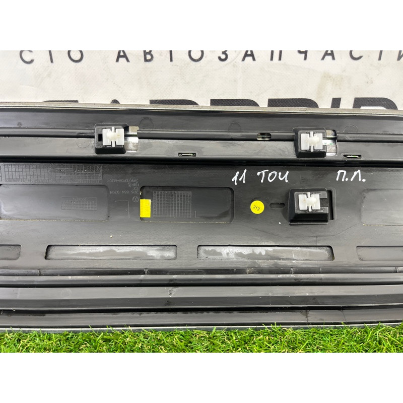 Накладка двери внешняя (кузов и элементы) Volkswagen Touareg NF 2013 3.6 7P6854939HGRU