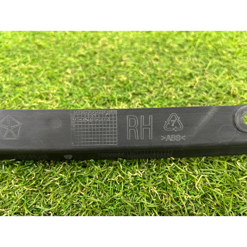 Датчик наклона крышки багажника (электрика / датчики) Jeep Grand Cherokee WK2 2014 3.0 Diesel EXF 68165048AC