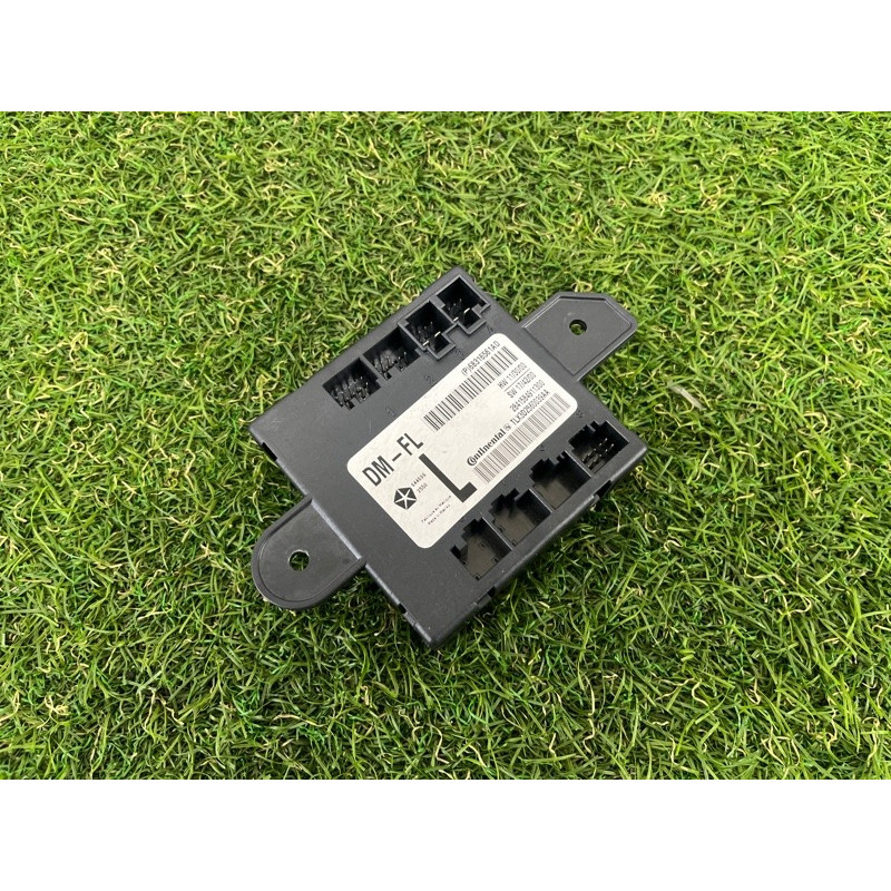 Блок управления дверьми (электрика / блок управления) Jeep Grand Cherokee WK2 2020 3.6 68316561AD