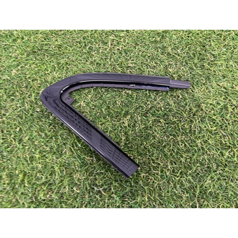 Молдинг двери (уголок) внешний (наружные элементы кузова) Jeep Grand Cherokee WK2 2020 3.6 68257469AB