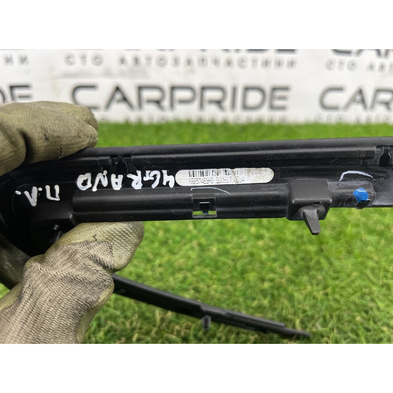 Молдинг двери (уголок) внешний (наружные элементы кузова) Jeep Grand Cherokee WK2 2020 3.6 68257469AB