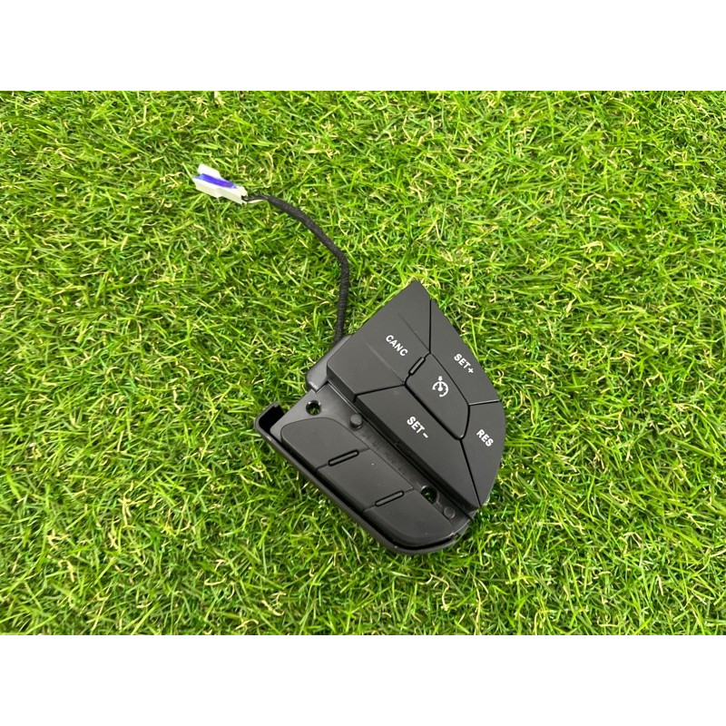 Кнопки руля (электрика / кнопки) Jeep Grand Cherokee WK2 2020 3.6 68321895AA